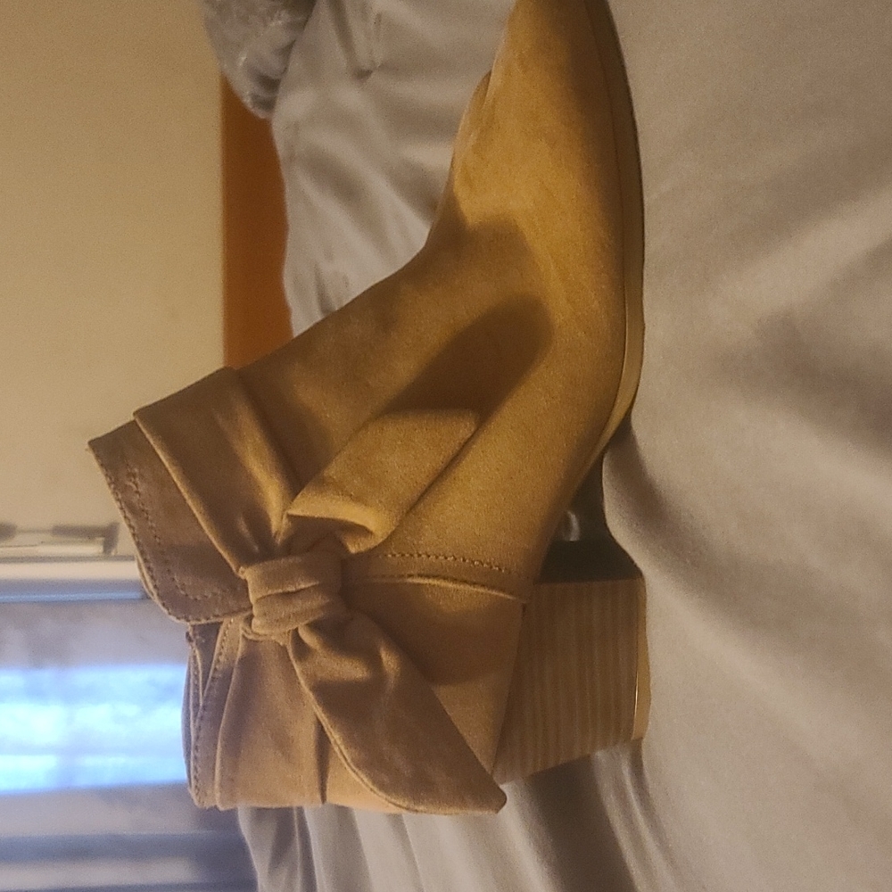 Women's boots